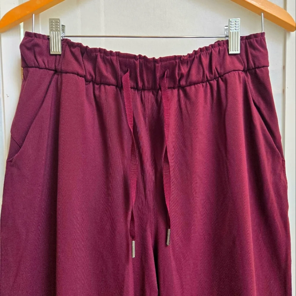 Lululemon Stretch High Rise Jogger pants in  Red Merlot Luxtreme